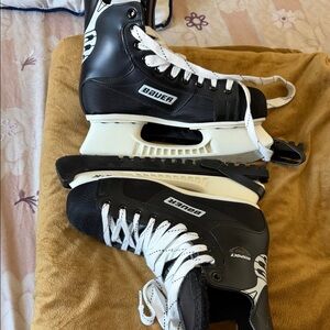 Bauer Black and White Hockey Skates